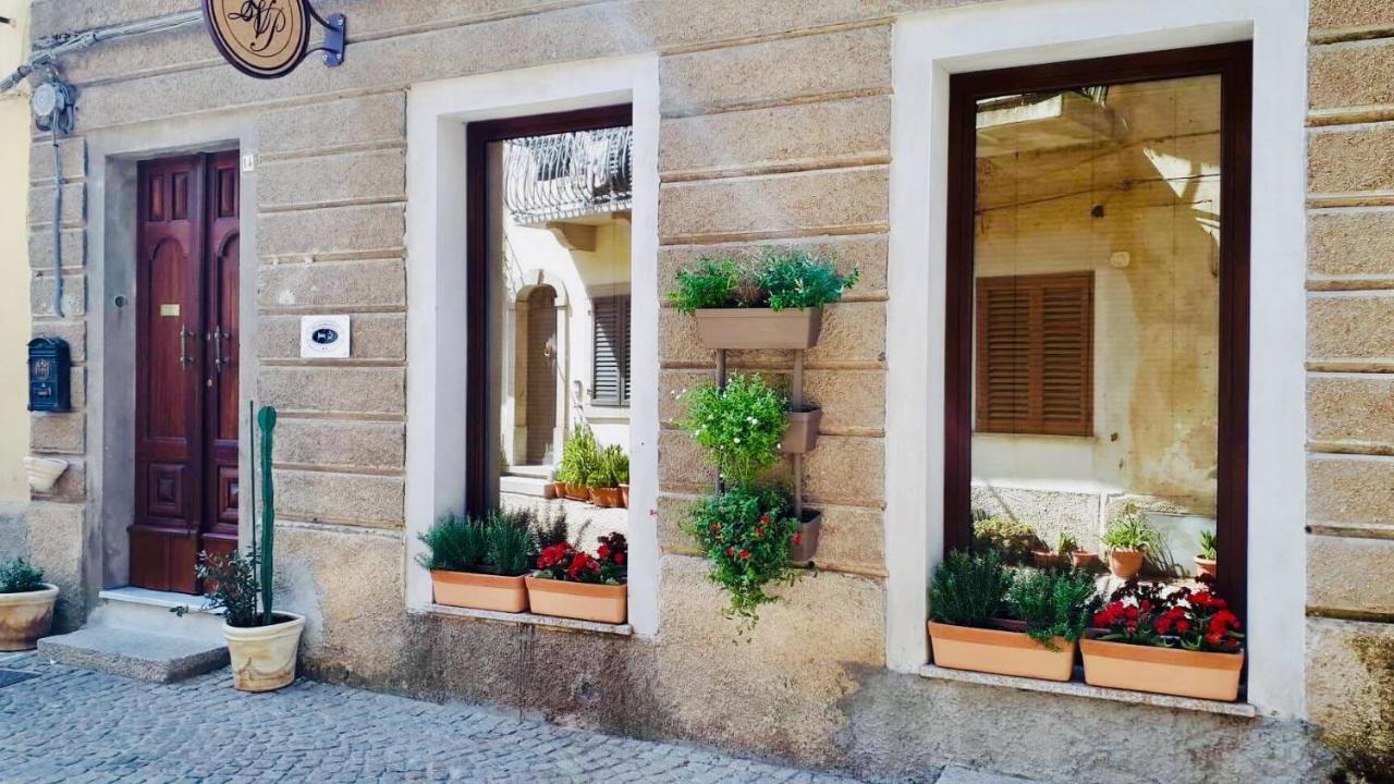 La Vecchia Posta B&B Calangianus 외부 사진